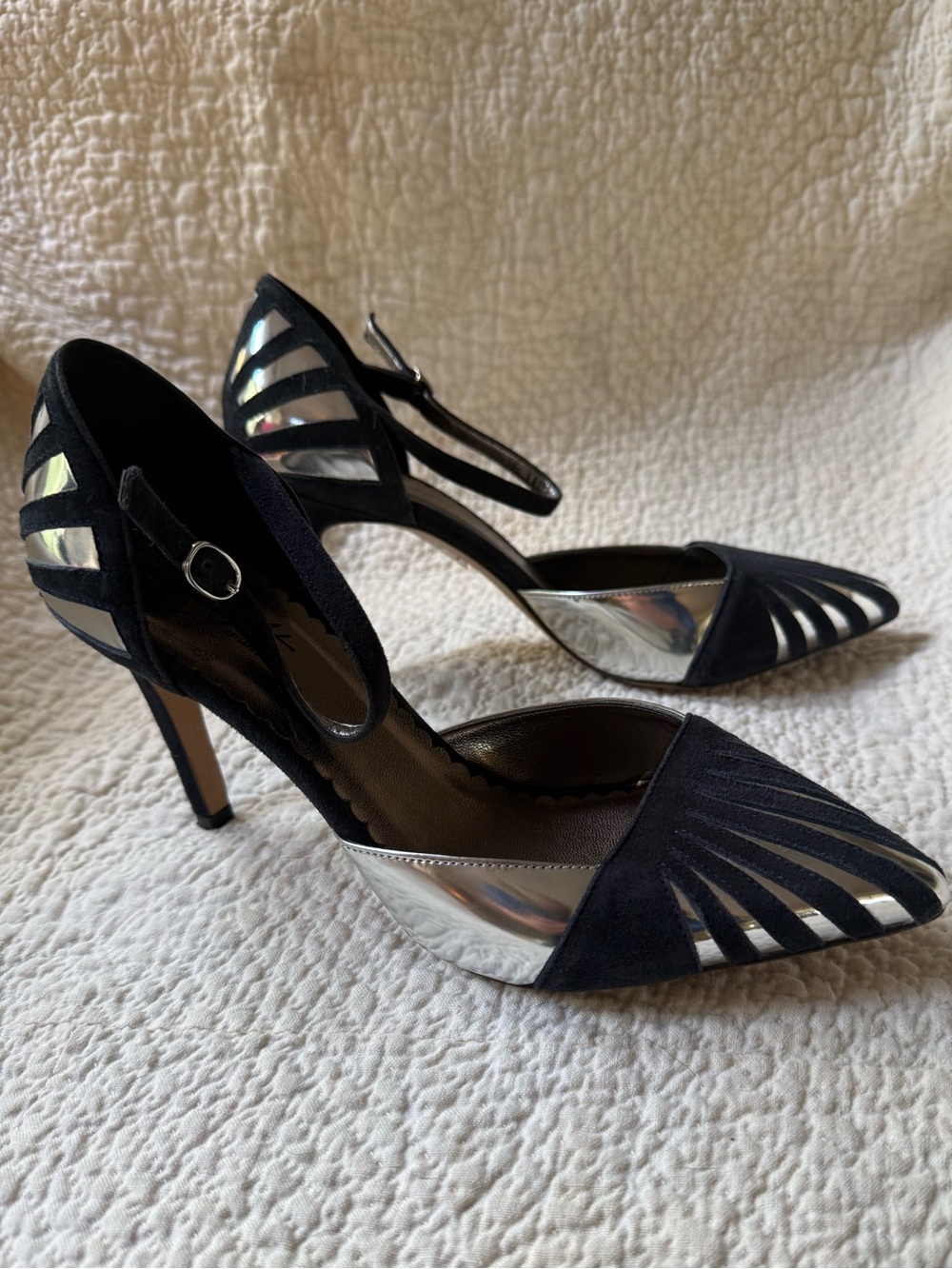 Miss Albright Black Suede Silver Metallic Cutout Pointed Toe Heels Size 8